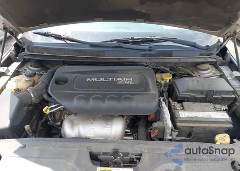 2016 Chrysler 200 Limited z USA, uszkodzony, nr VIN 1C3CCCAB5GN159944